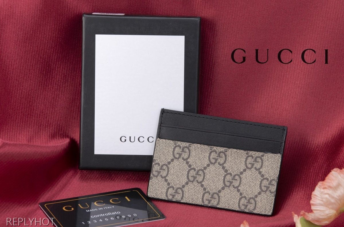 구찌 수입고급 GG 수프림 킹스네이크 카드지갑