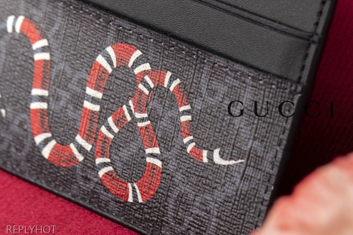 구찌 수입고급 GG 수프림 킹스네이크 카드지갑