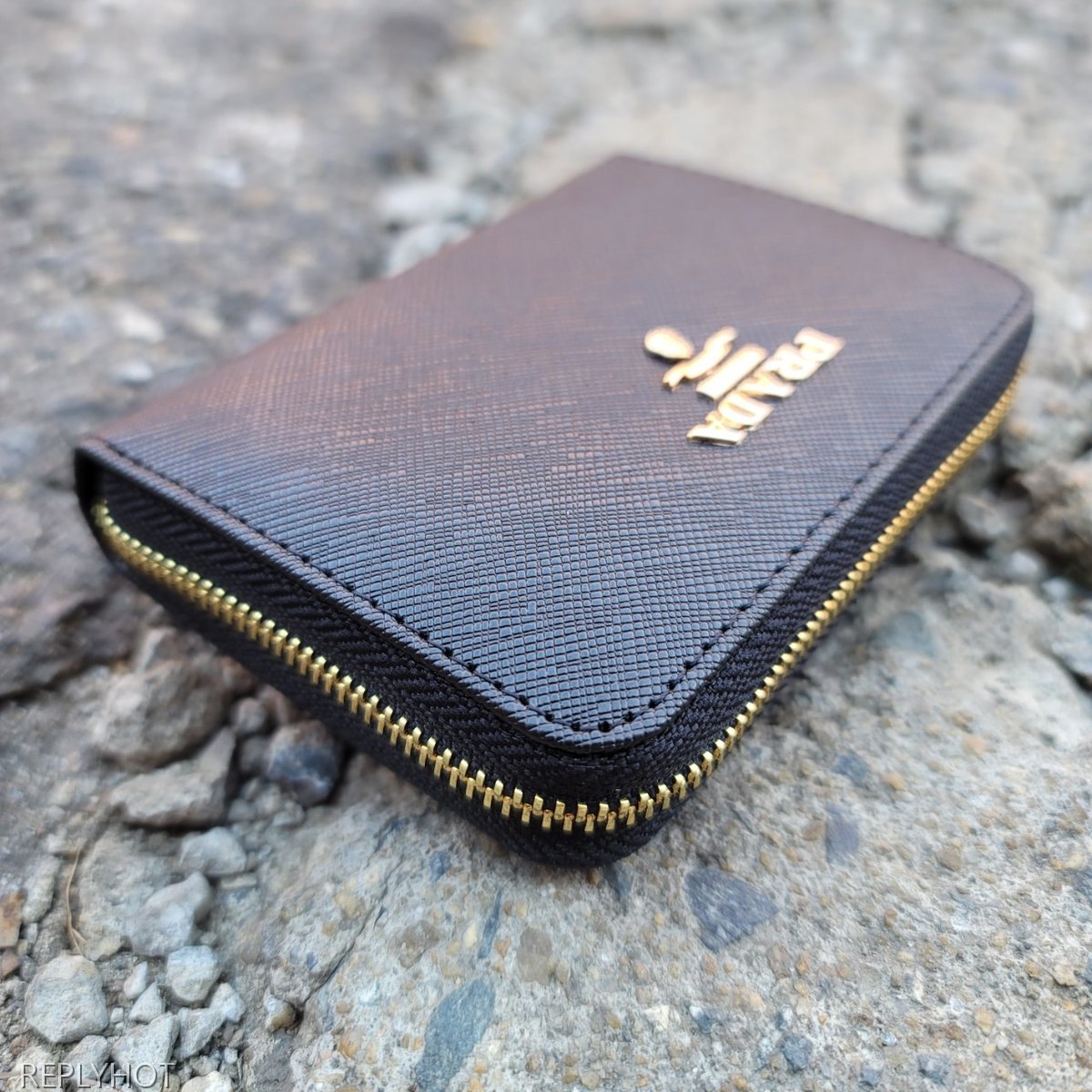 프라다 사피아노 카드 중지갑 블랙