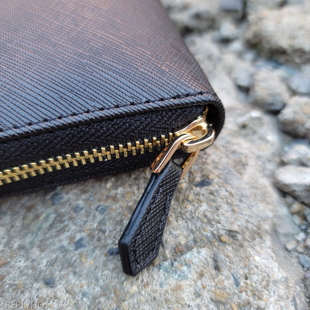 프라다 사피아노 카드 중지갑 블랙