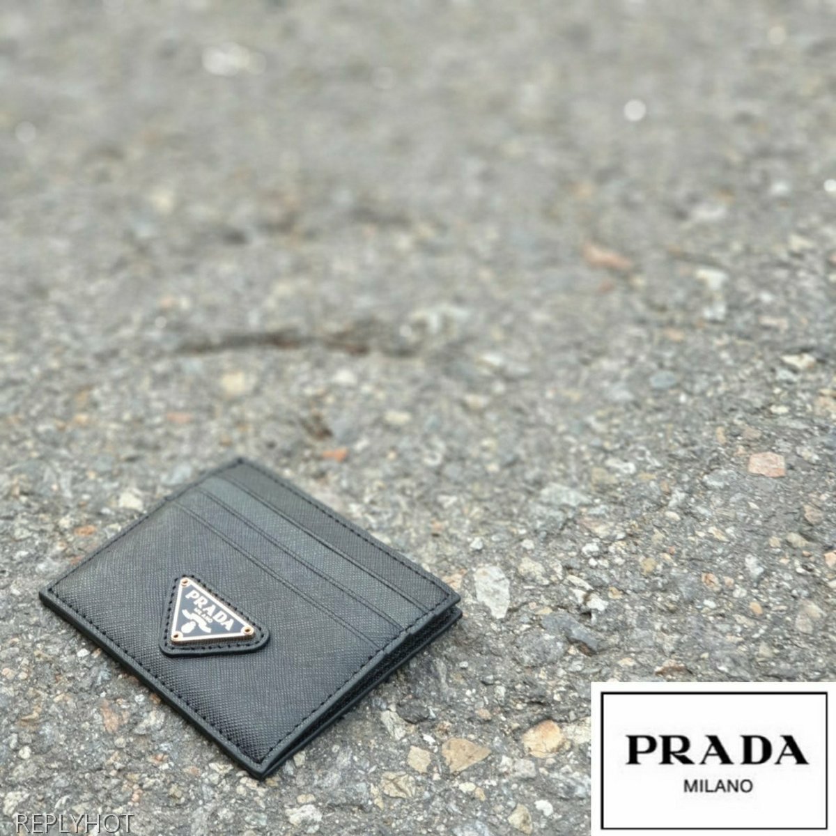 프라다 골드 사피아노 와펜 카드지갑