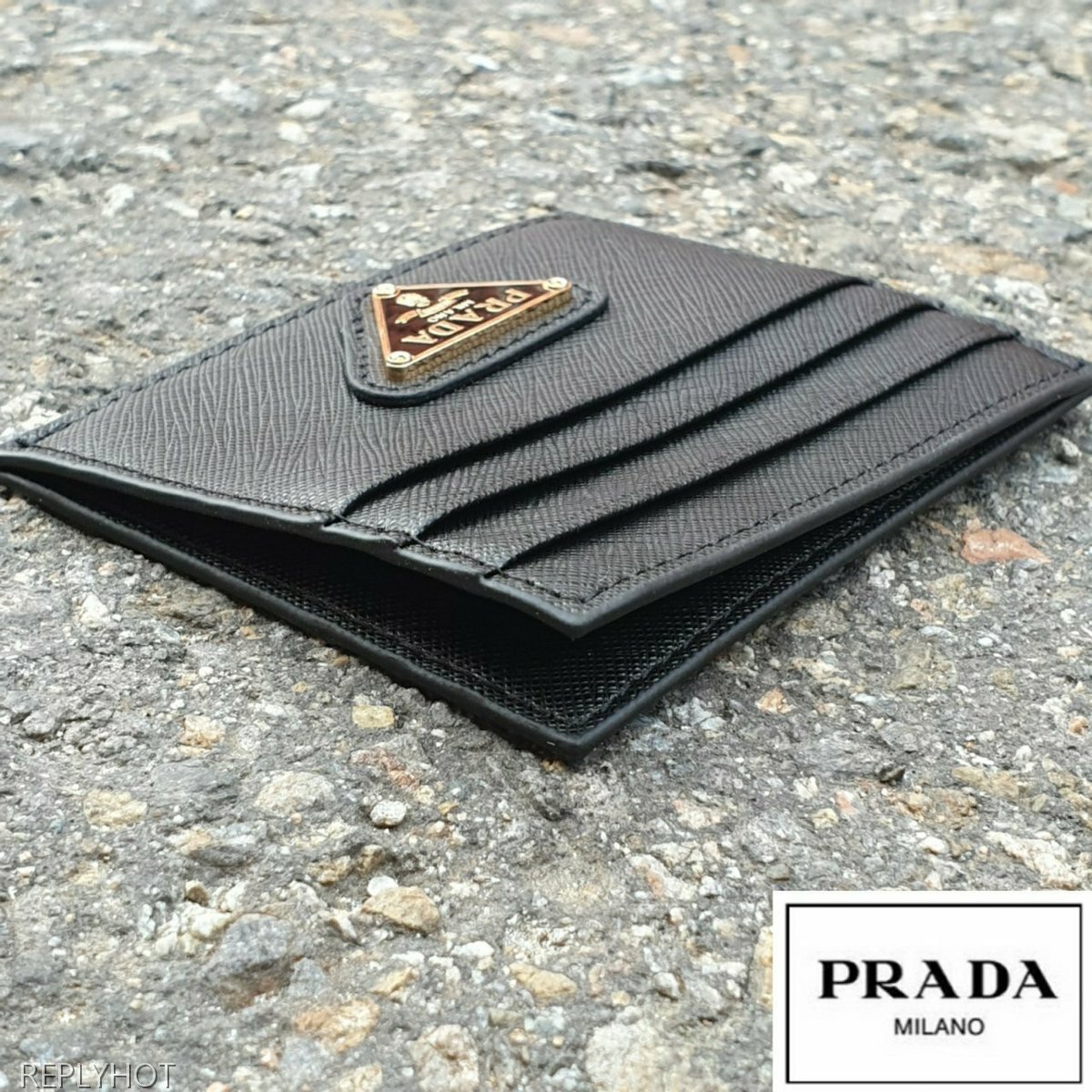 프라다 골드 사피아노 와펜 카드지갑