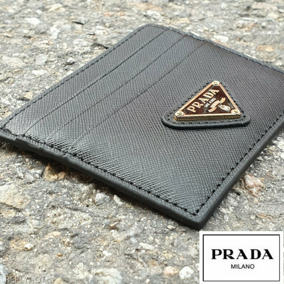프라다 골드 사피아노 와펜 카드지갑