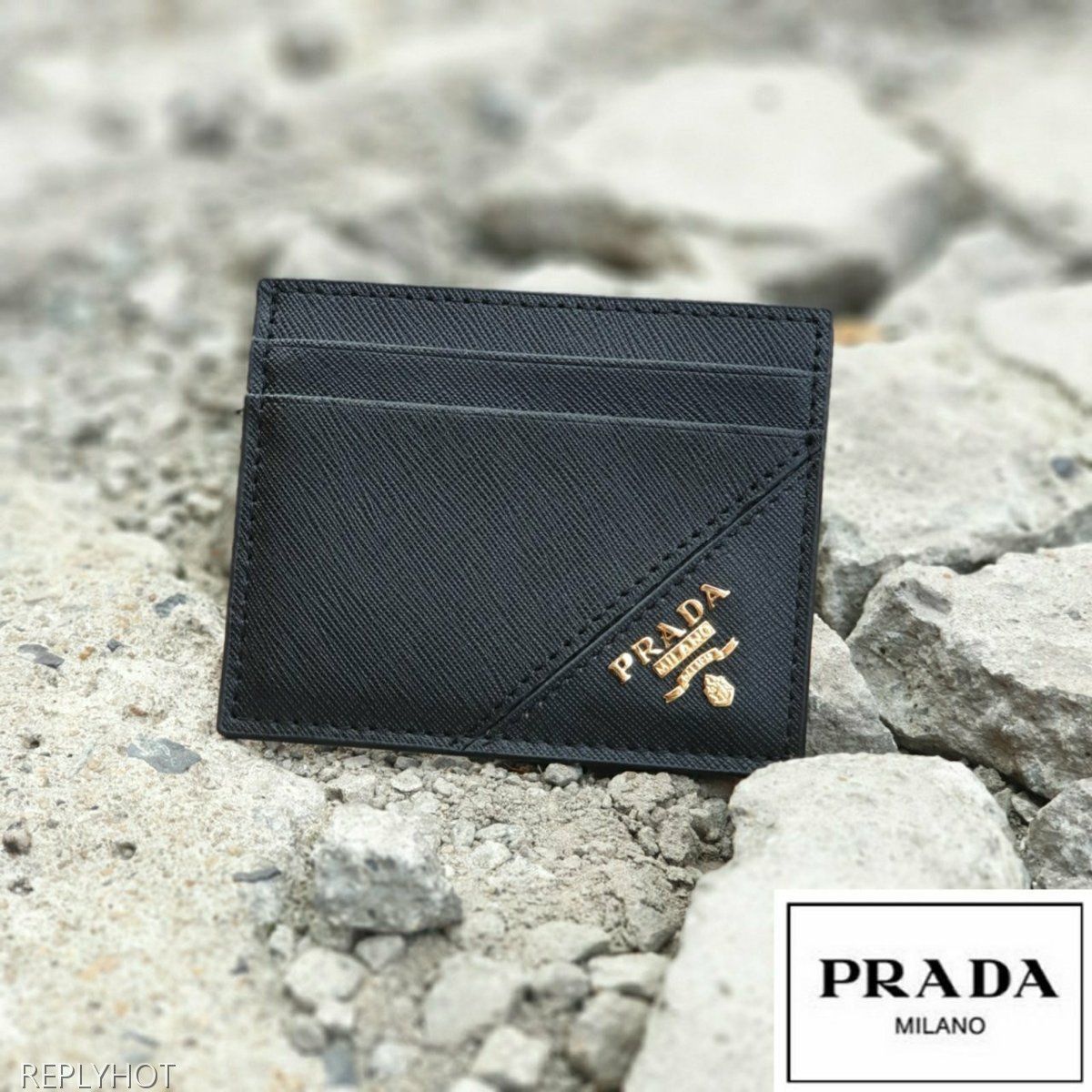프라다 사피아노 엣지 골드로고 카드지갑