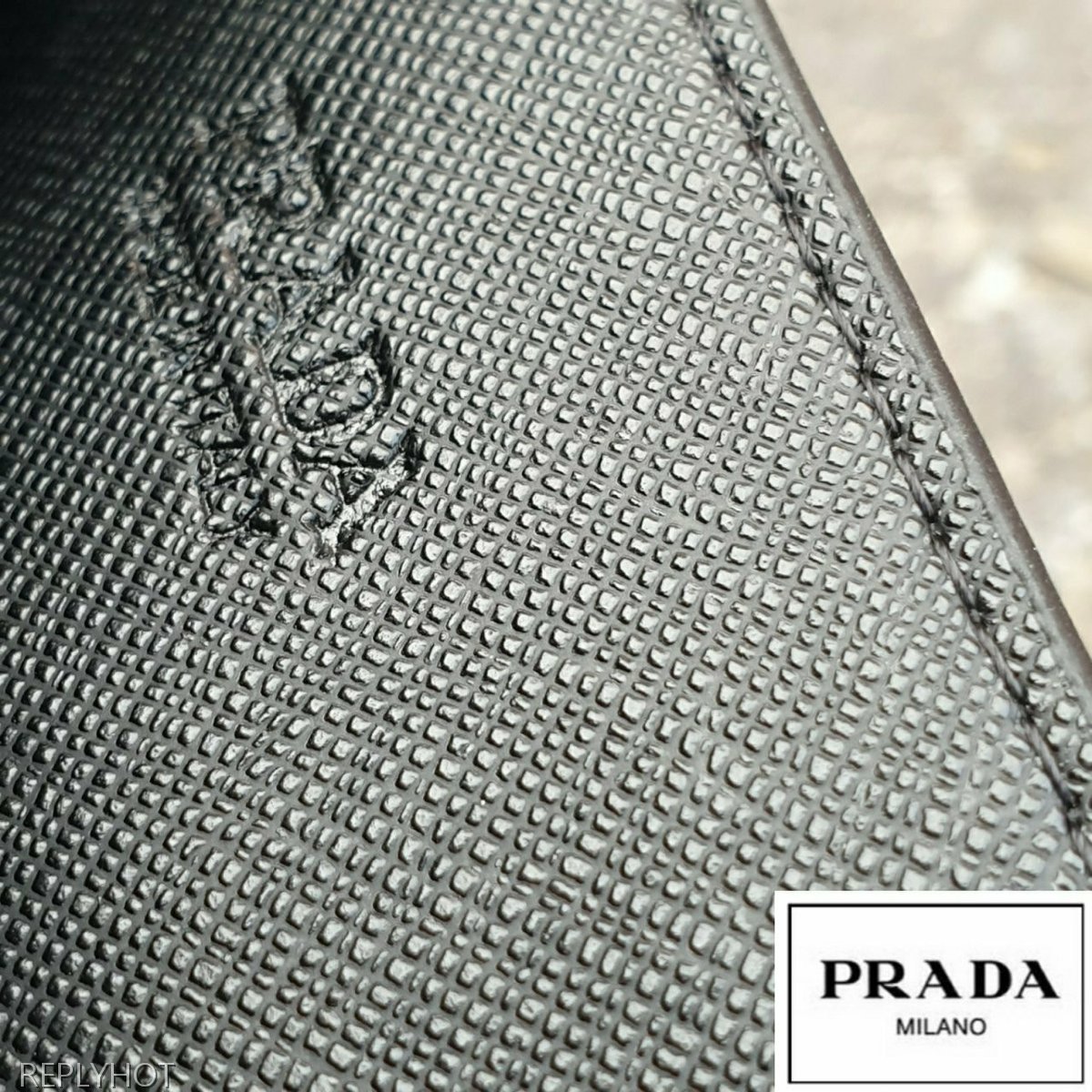 프라다 엣지 사피아노 와펜 카드지갑