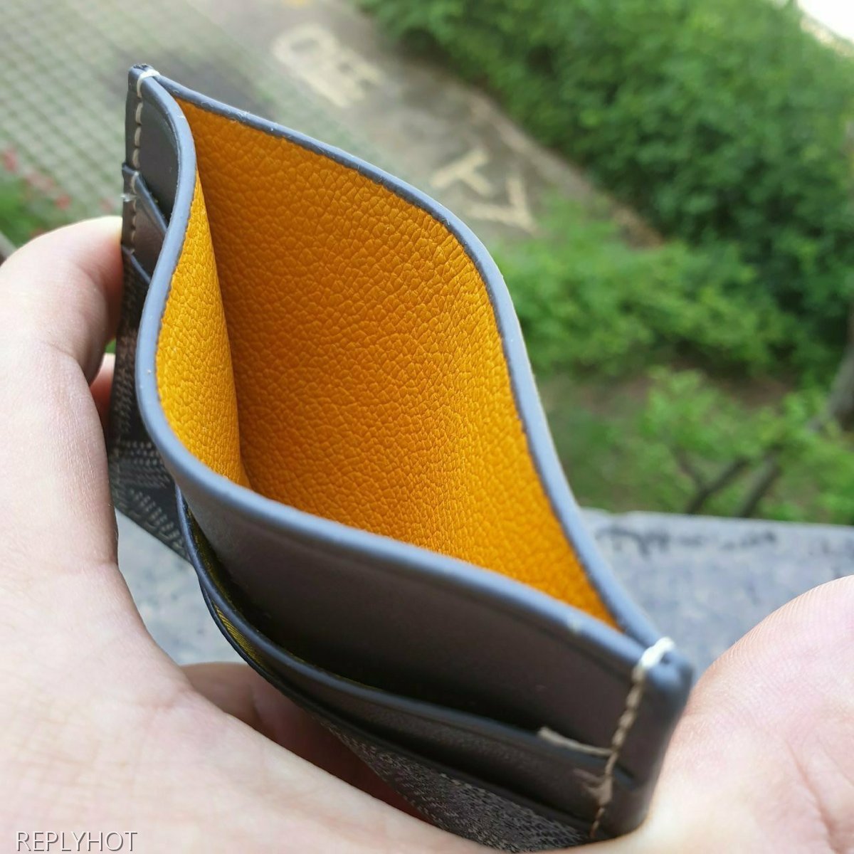 고야드 카드 지갑 그레이