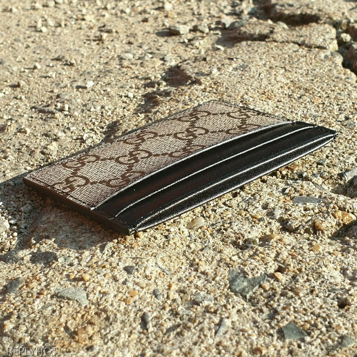 GG수프림 스네이크 프린트 카드지갑 브라운