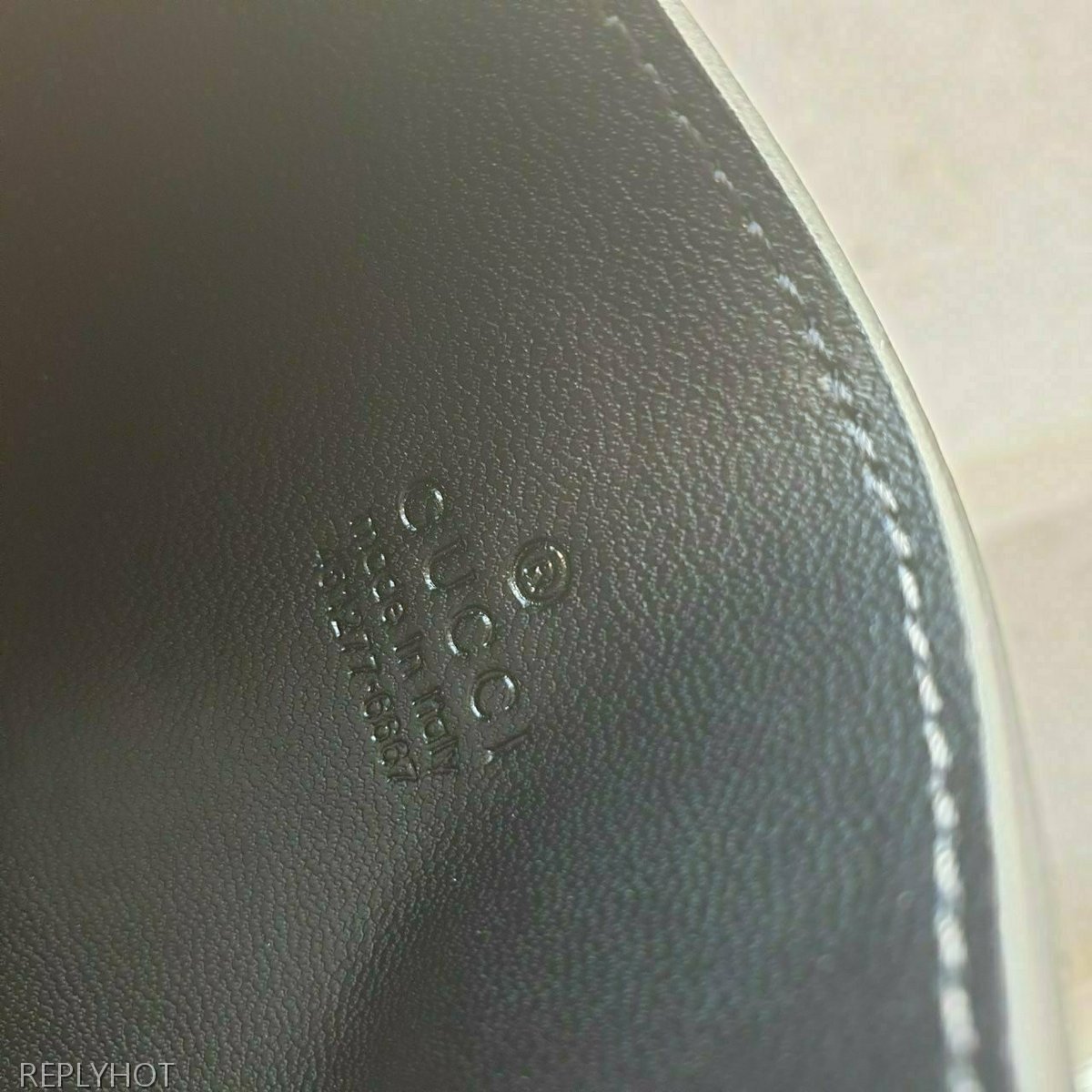 구찌 GG수프림 스네이크 프린트 카드지갑 블랙