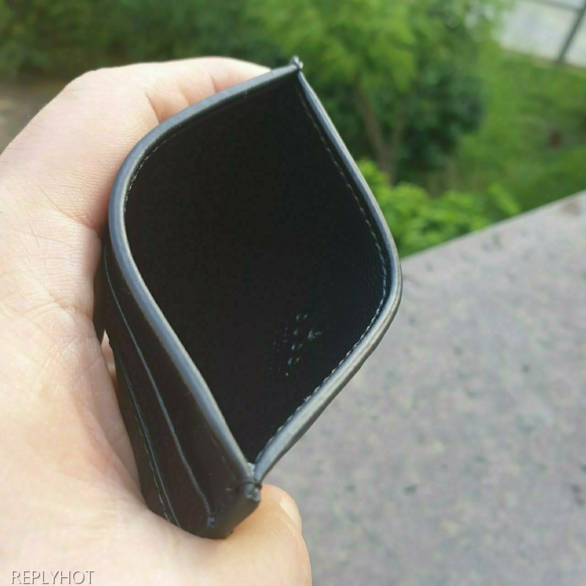 구찌 GG수프림 꿀벌 프린트 카드지갑 브라운