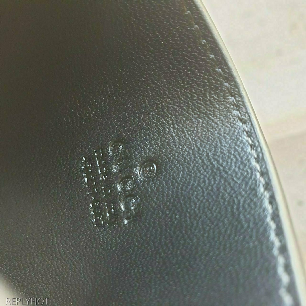 구찌 GG수프림 꿀벌 프린트 카드지갑 브라운