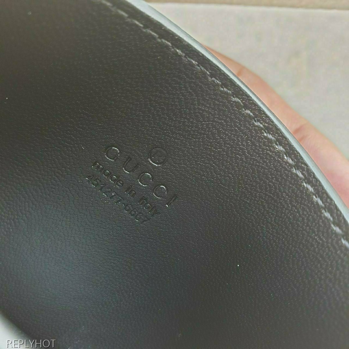 구찌 GG수프림 타이거 프린트 카드지갑 블랙