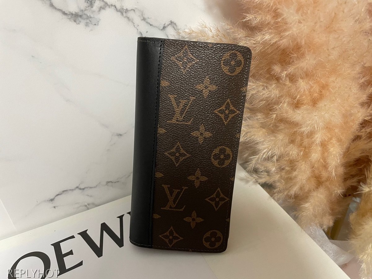 루이비통 마카사르 장지갑