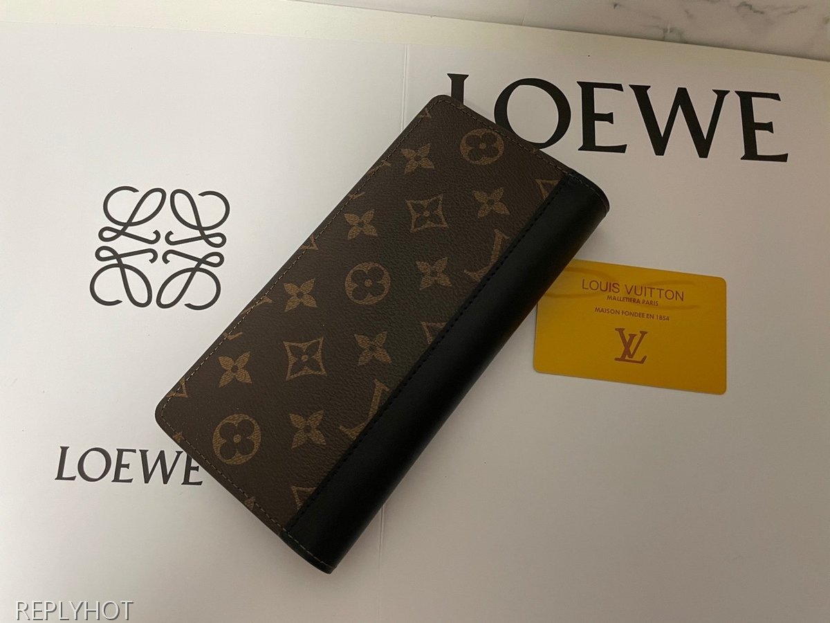 루이비통 마카사르 장지갑