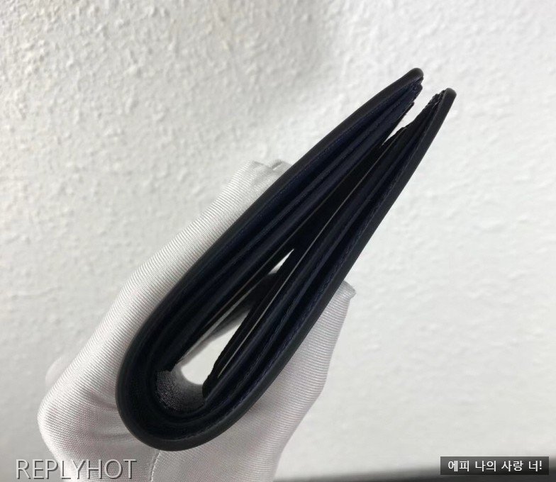 루이비통 에삐 로고 반지갑