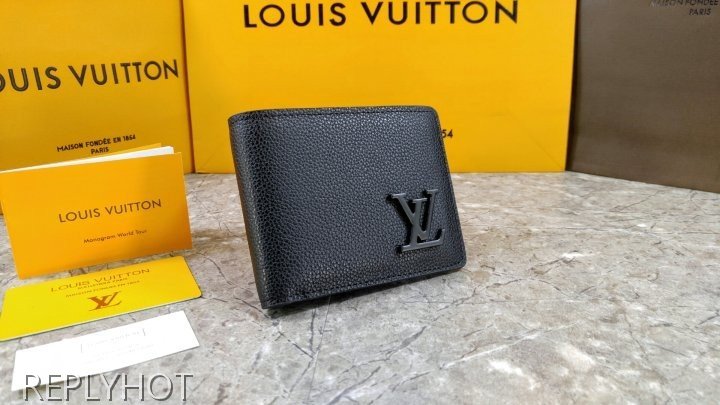 루이비통 2021 멀티플 반 지갑