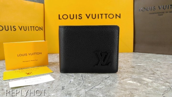 루이비통 2021 멀티플 반 지갑