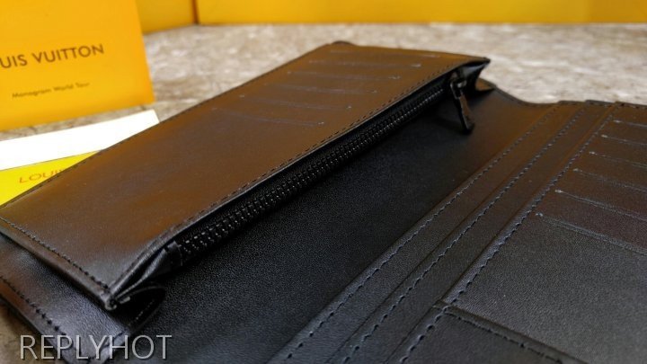 루이비통 2021 멀티플 월릿 에어로브 브라짜 월릿 장지갑 M69980