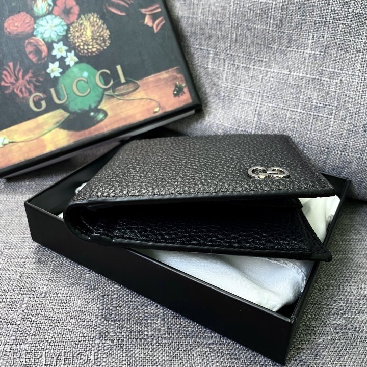 구찌 메탈로고 레더 동전 반지갑