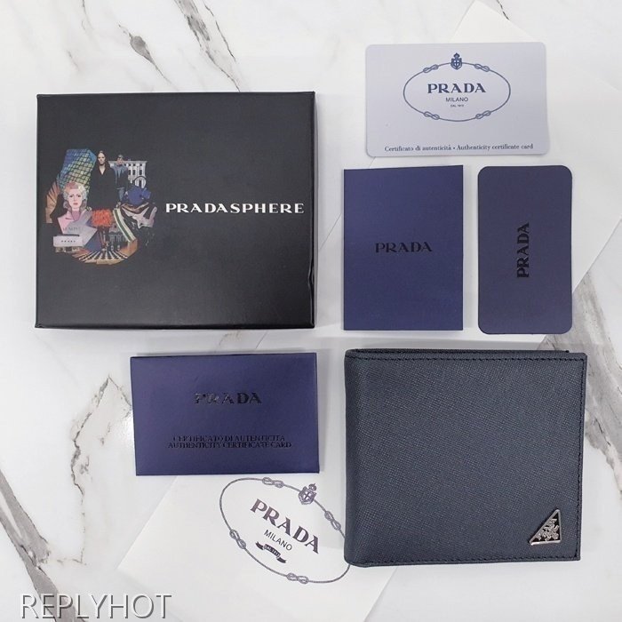 프라다 삼각로고 반지갑