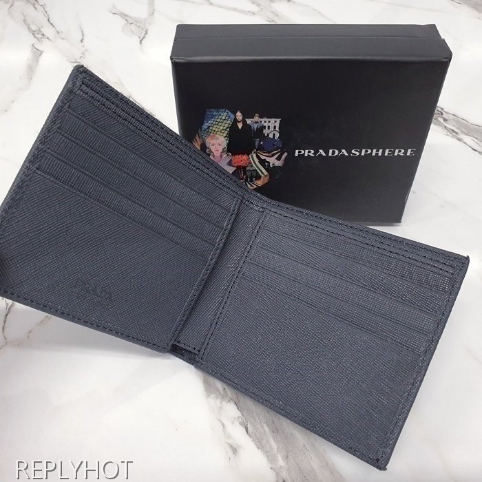 프라다 삼각로고 반지갑