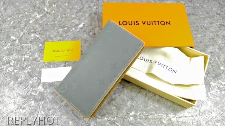 루이비통 킴존스 티타늄 장지갑