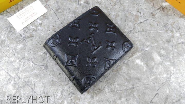 루이비통 M80520 슬렌더 월릿 지갑