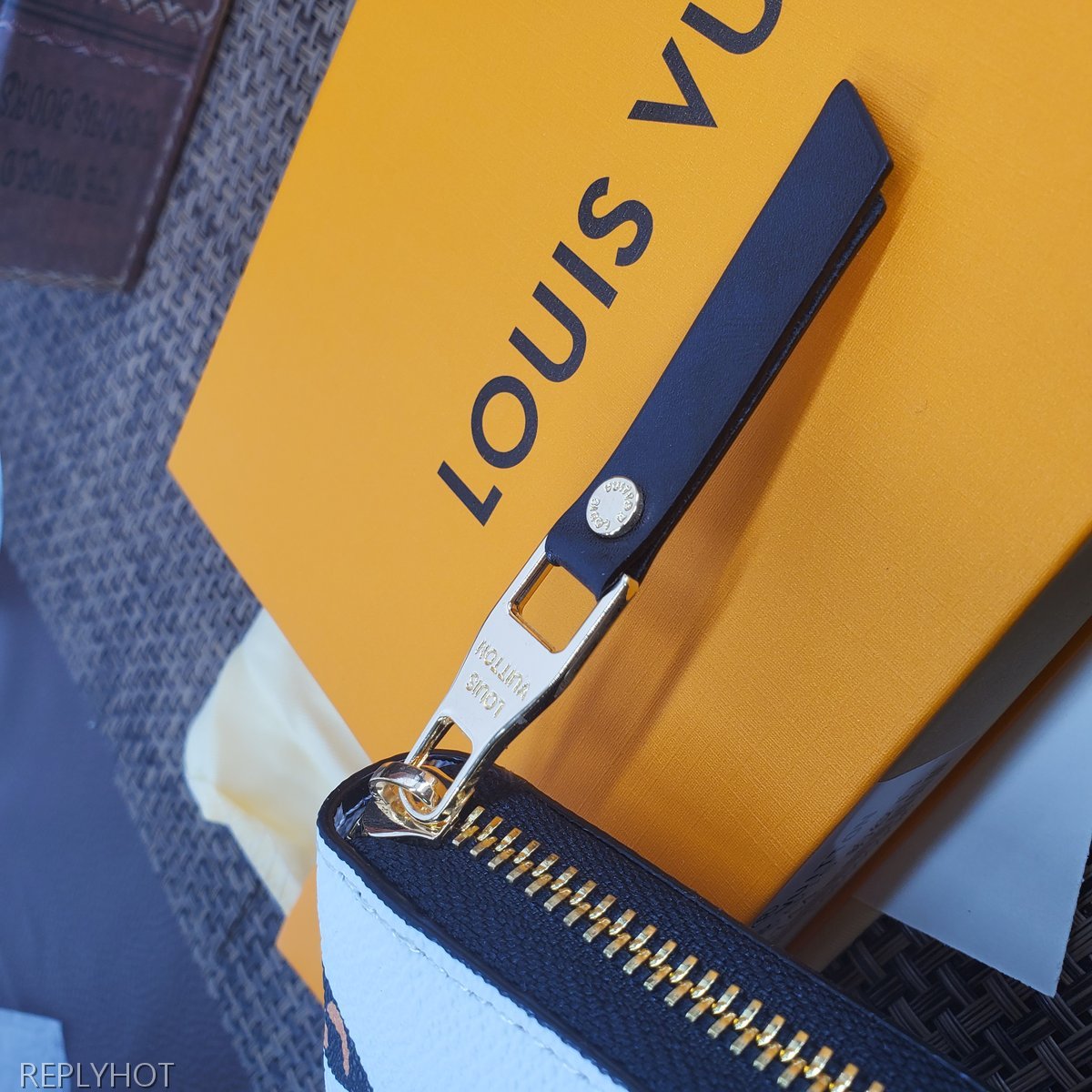 루이비통 지갑 M44744