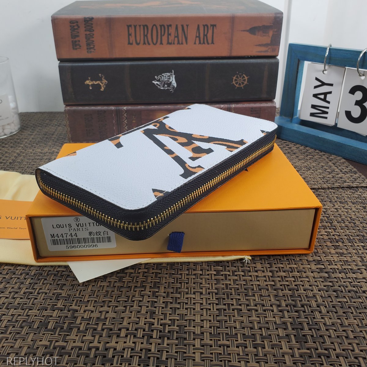 루이비통 지갑 M44744