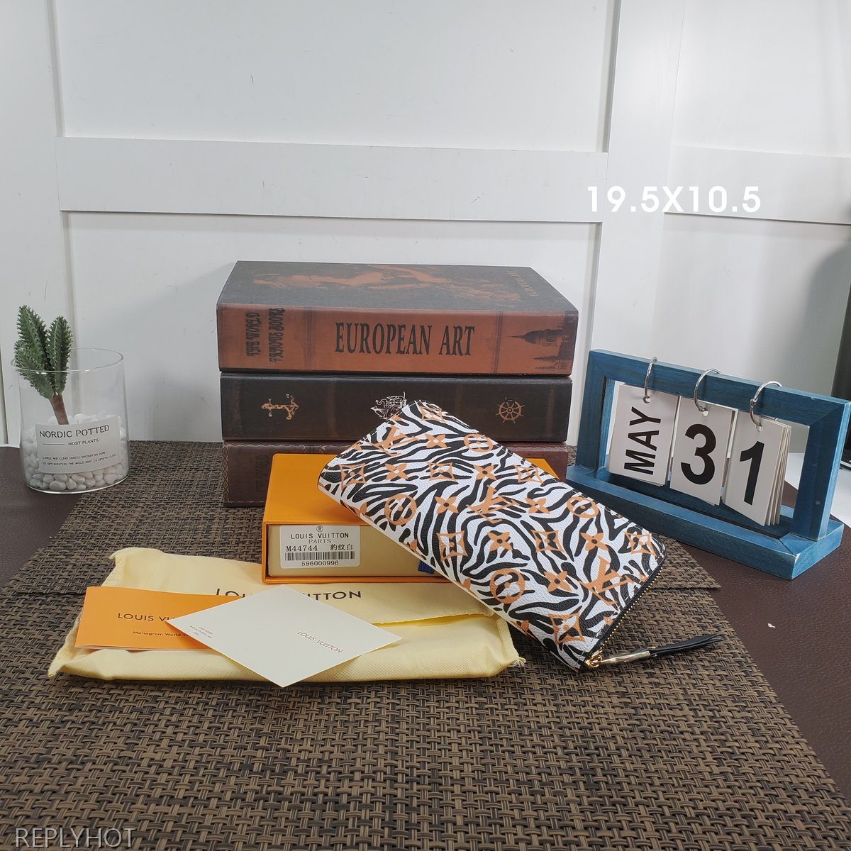 루이비통 지갑 M44744