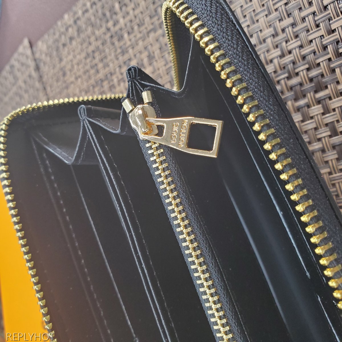 루이비통 지갑 M44744