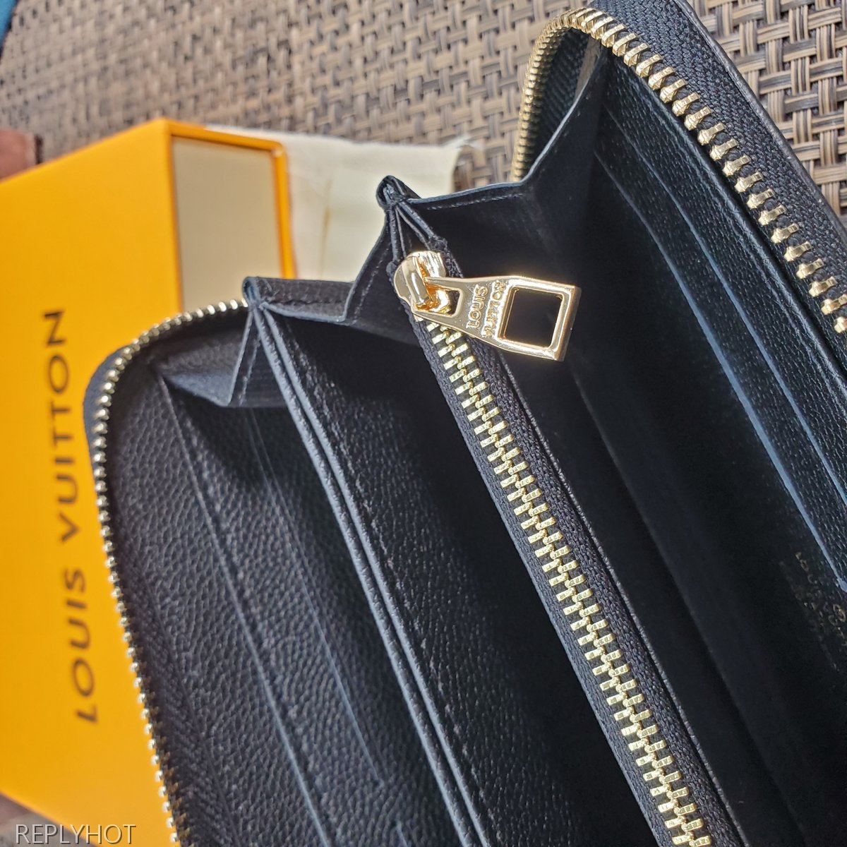 루이비통 지갑 M60017