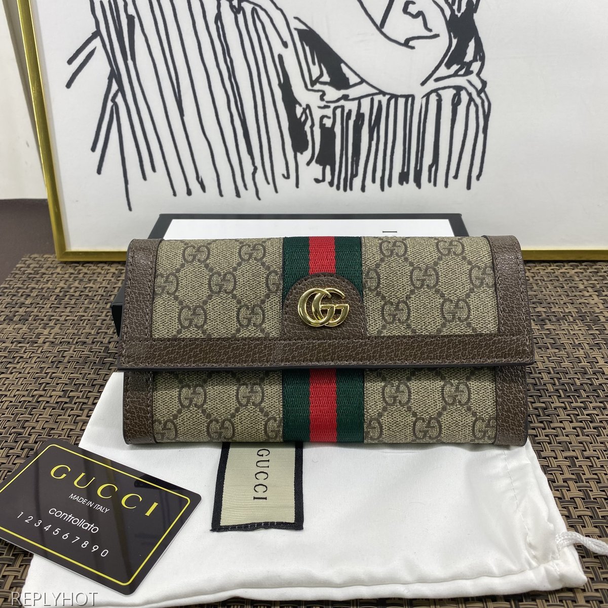 구찌 지갑 523153