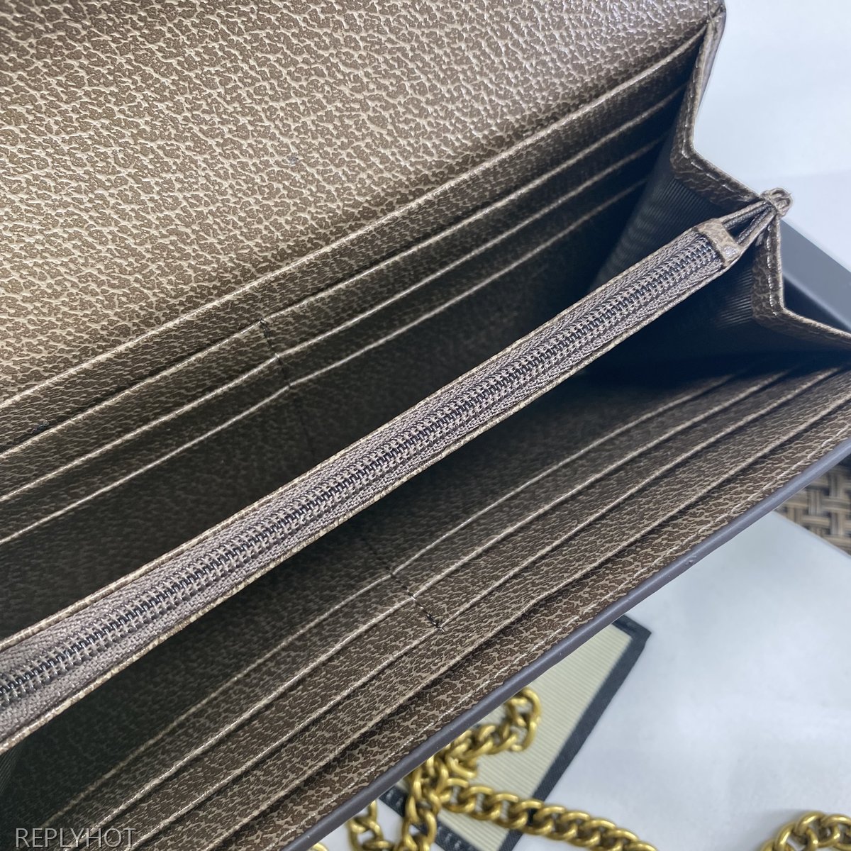 구찌 지갑 546592