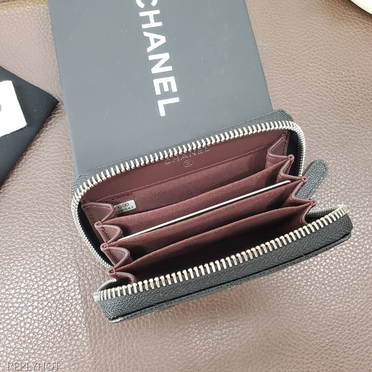 샤넬 캐비어 블랙 은장 지갑 A84511