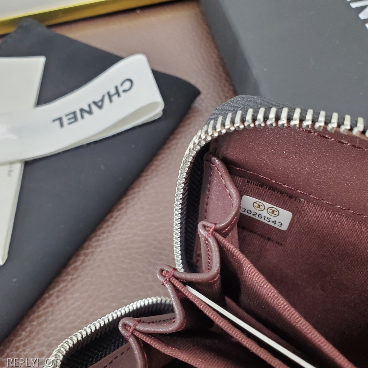 샤넬 캐비어 블랙 은장 지갑 A84511