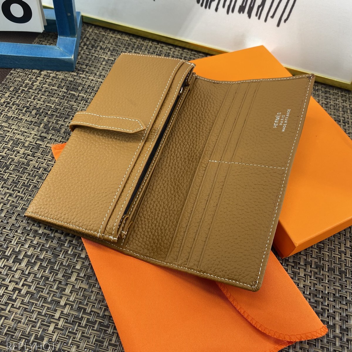 에르메스 지갑 브라운 H514