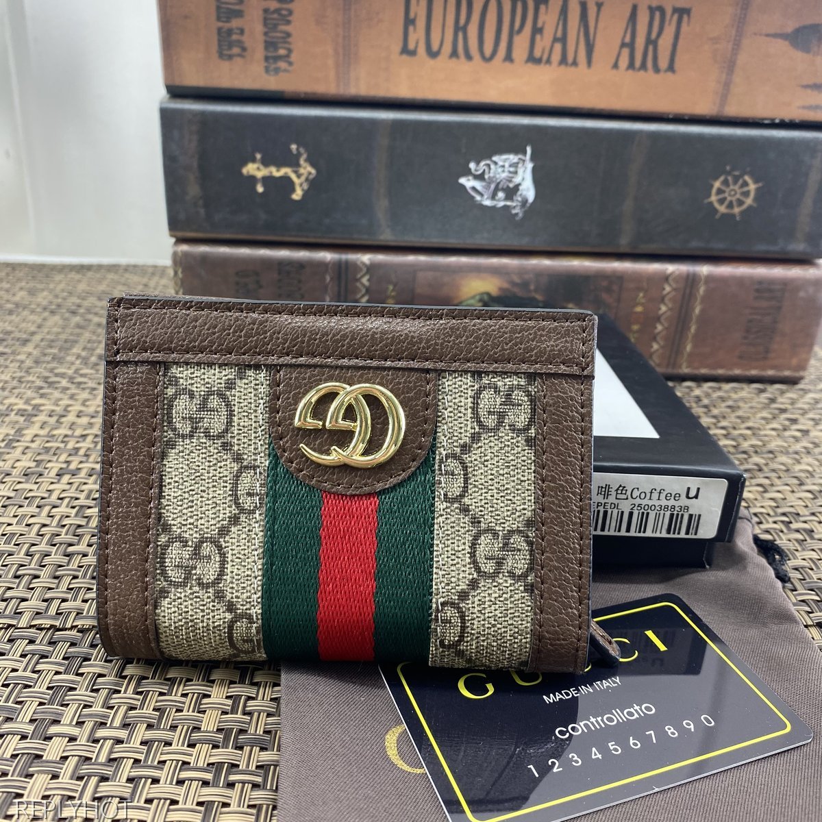 구찌 지갑 523155