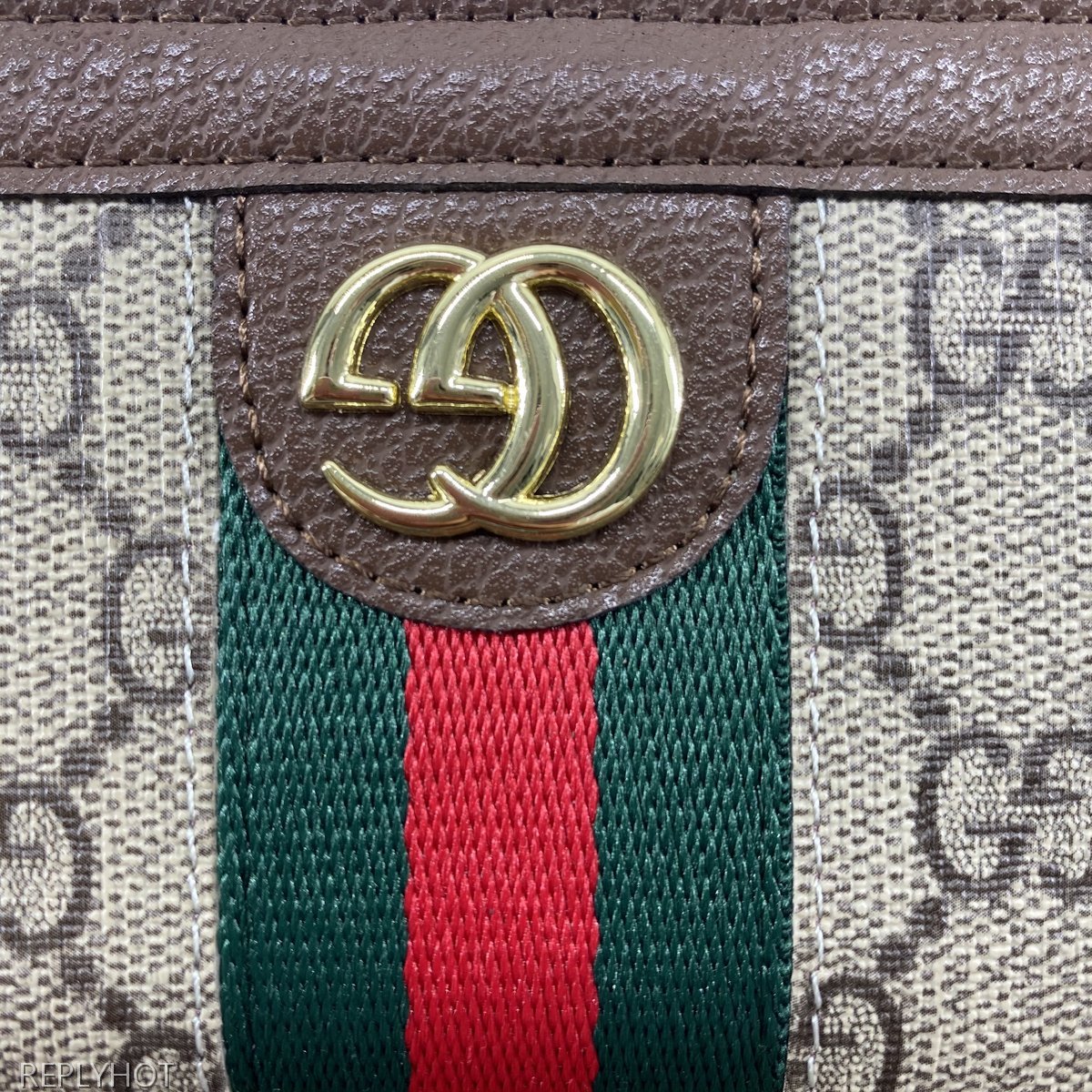 구찌 지갑 523155