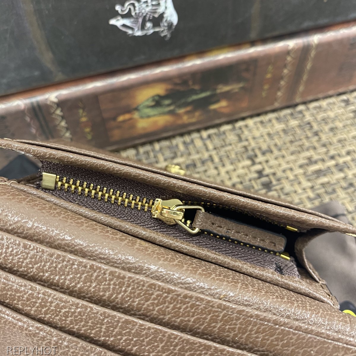 구찌 지갑 523155