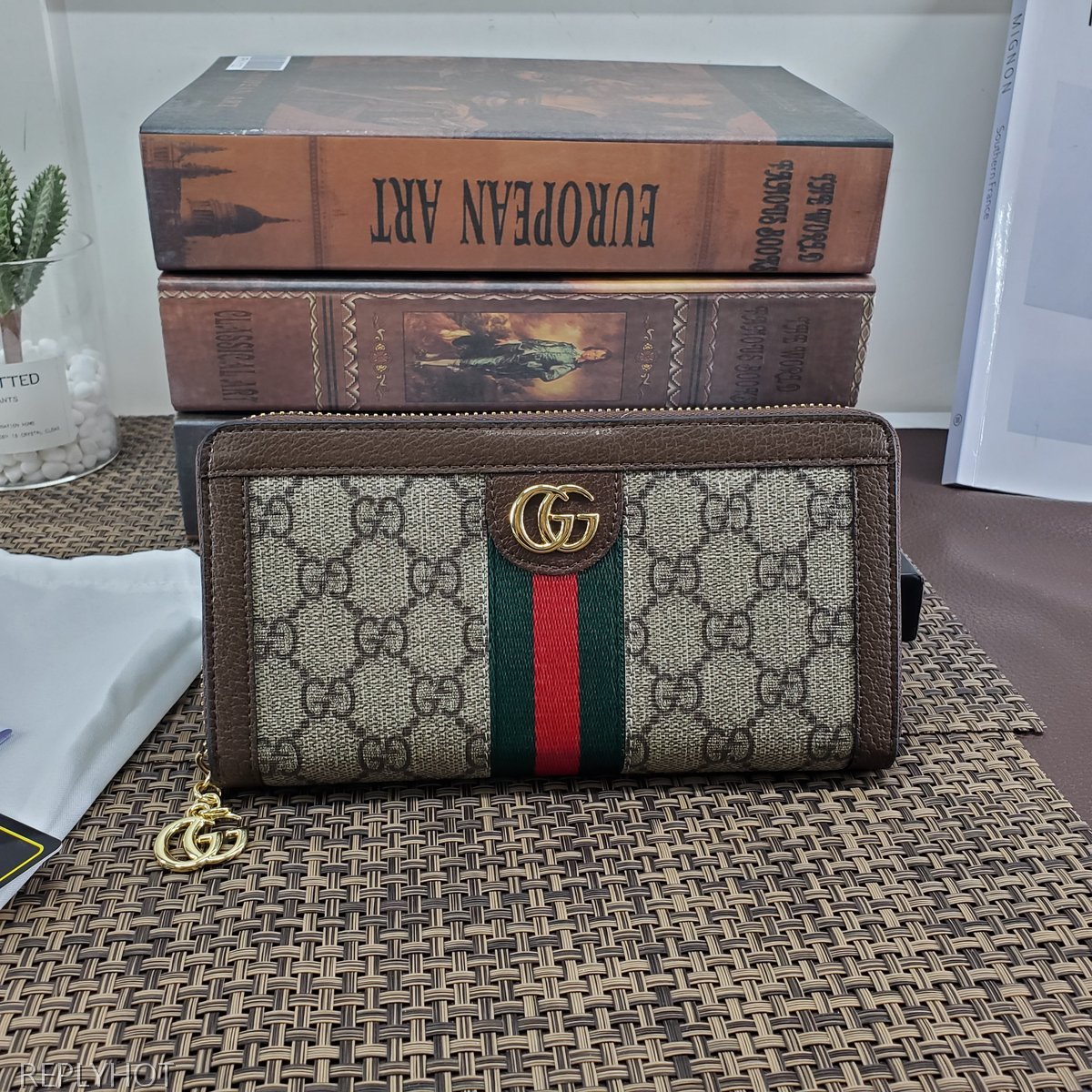 구찌 지갑 523154