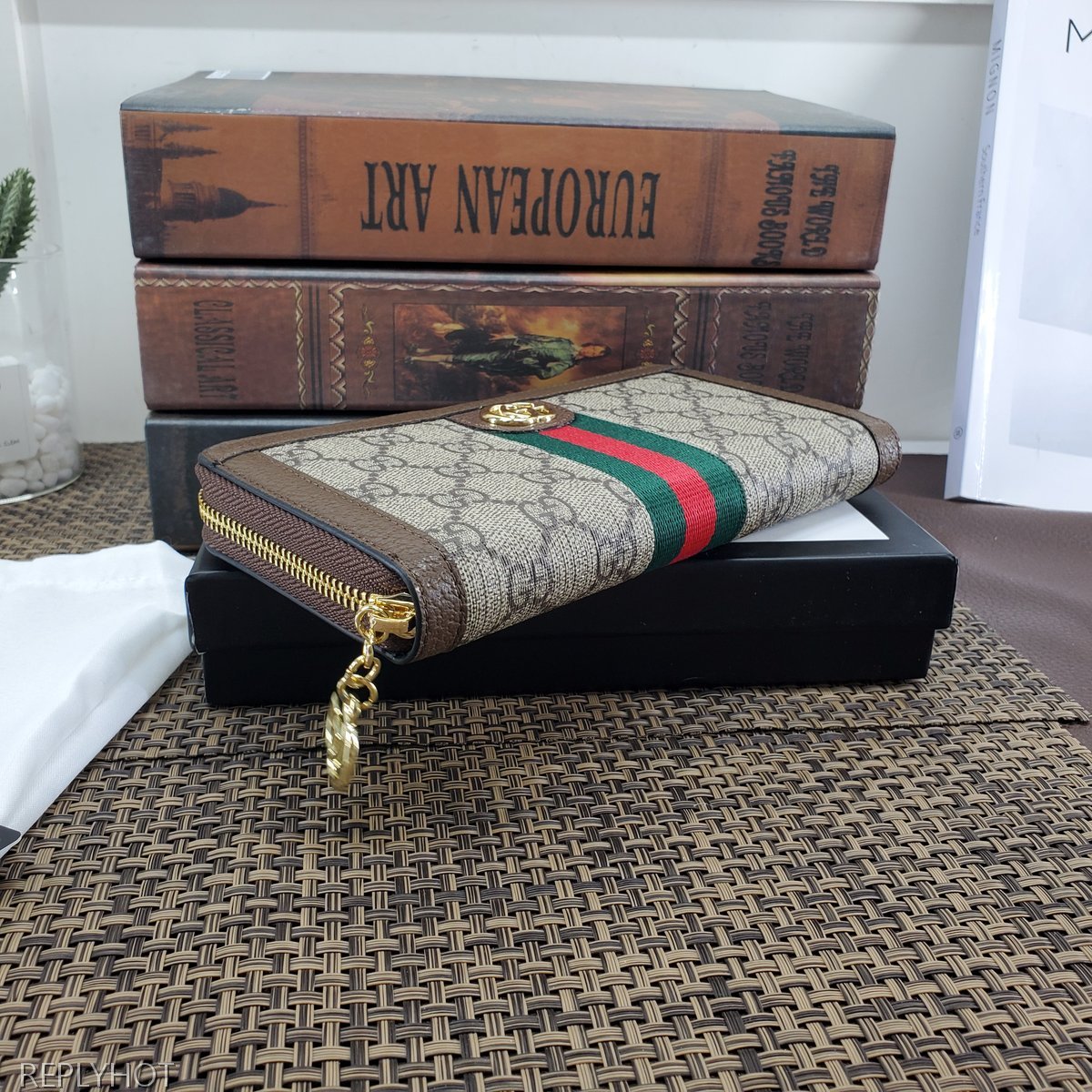 구찌 지갑 523154