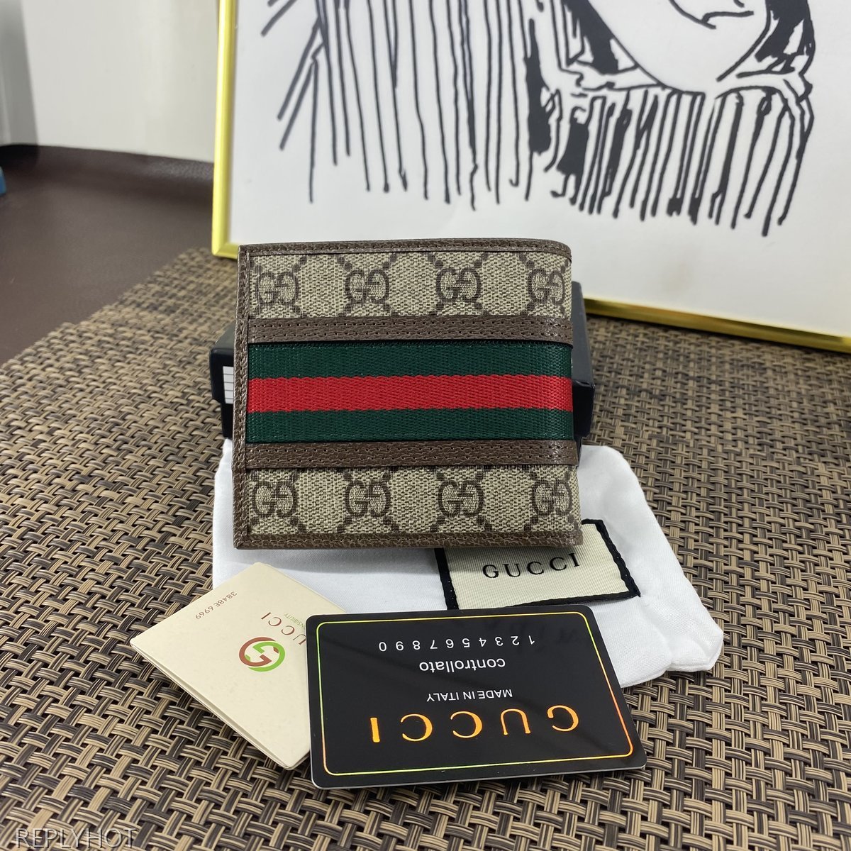 구찌 지갑 597606