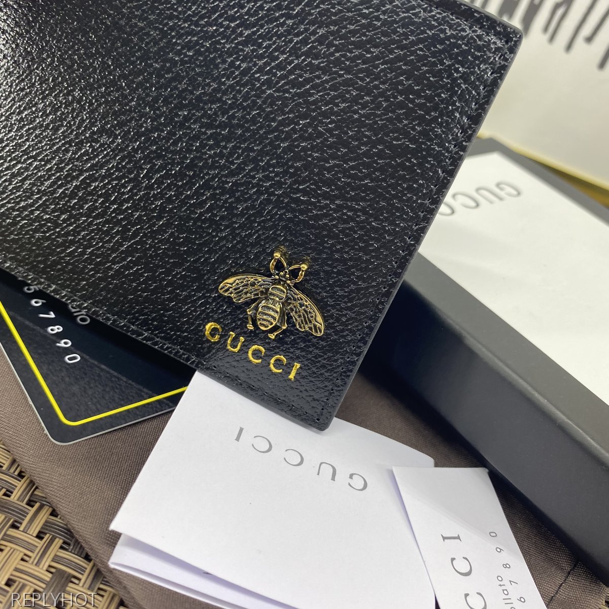 구찌 지갑 523666