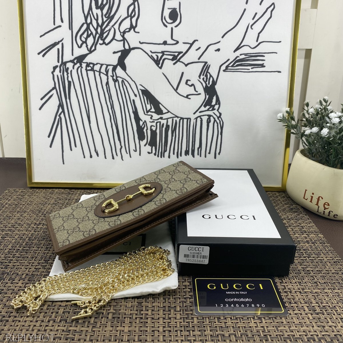 구찌 지갑 621993