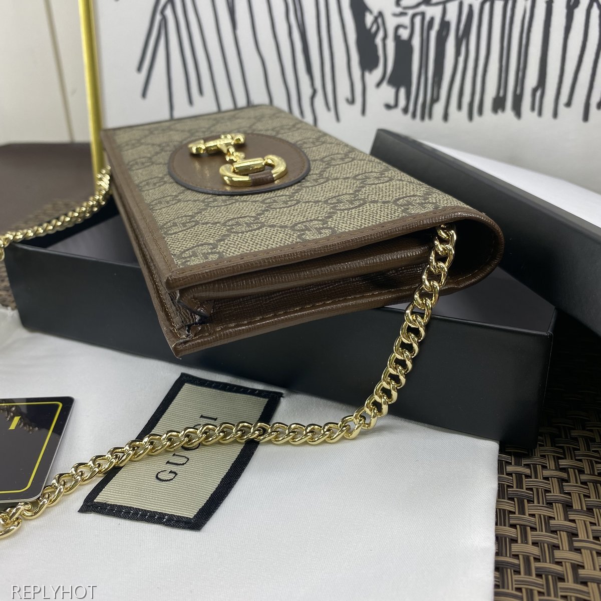 구찌 지갑 621993