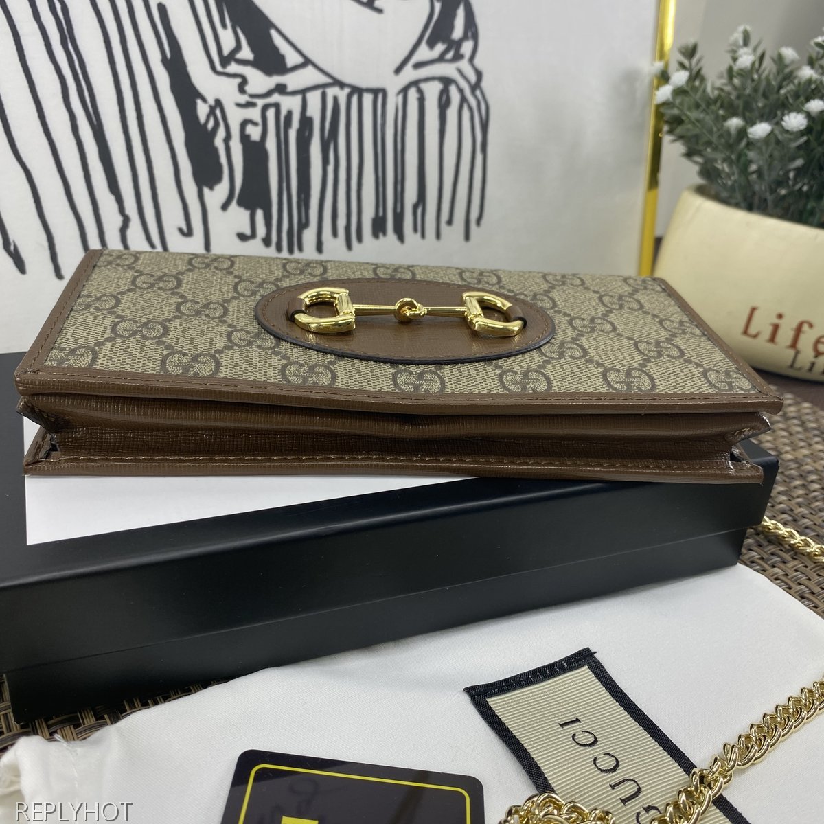 구찌 지갑 621993