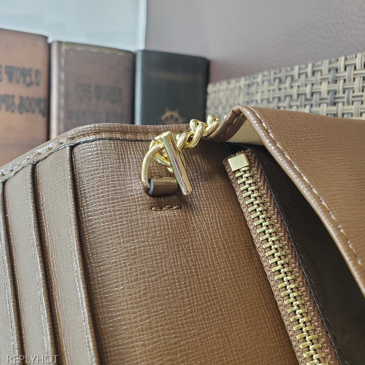 구찌 지갑 621993