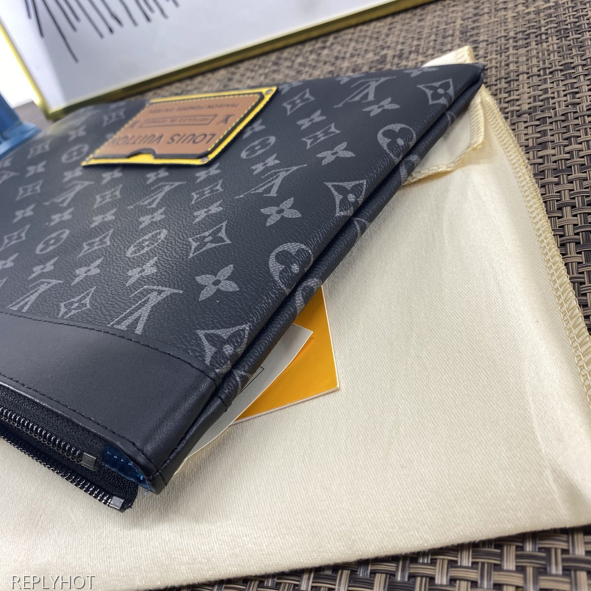 루이비통 지갑 M69256