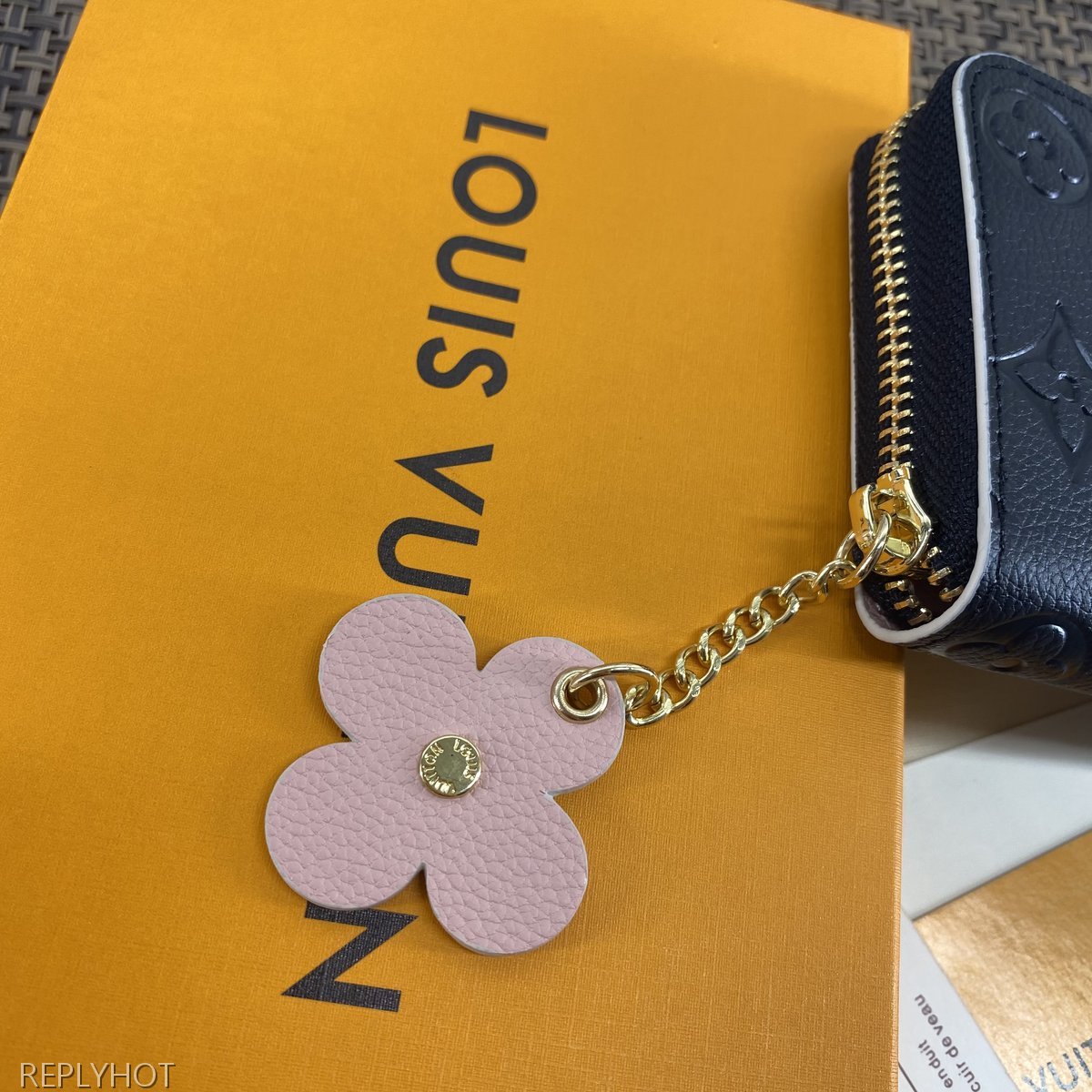 루이비통 지갑 M64161