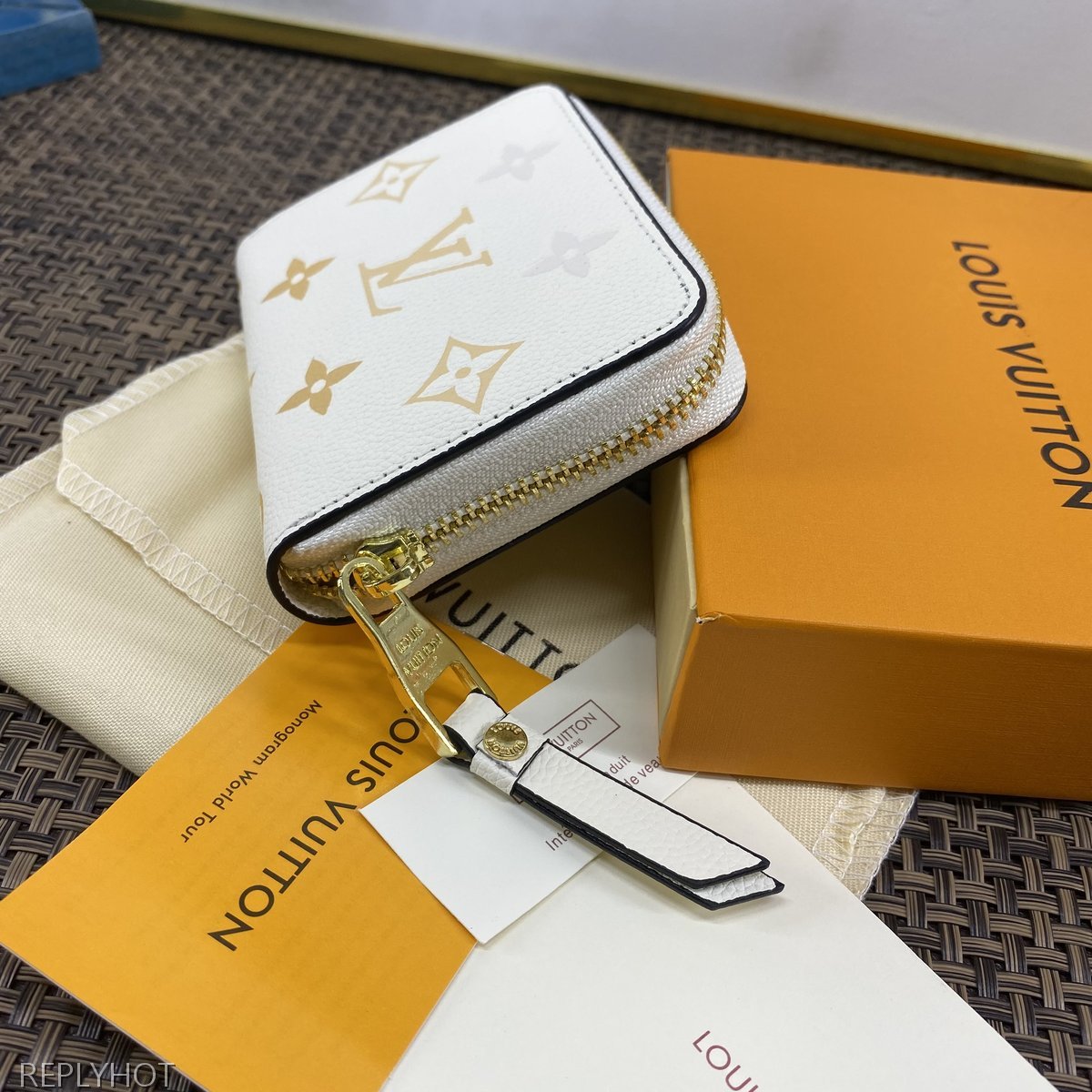 루이비통 지갑 M80408